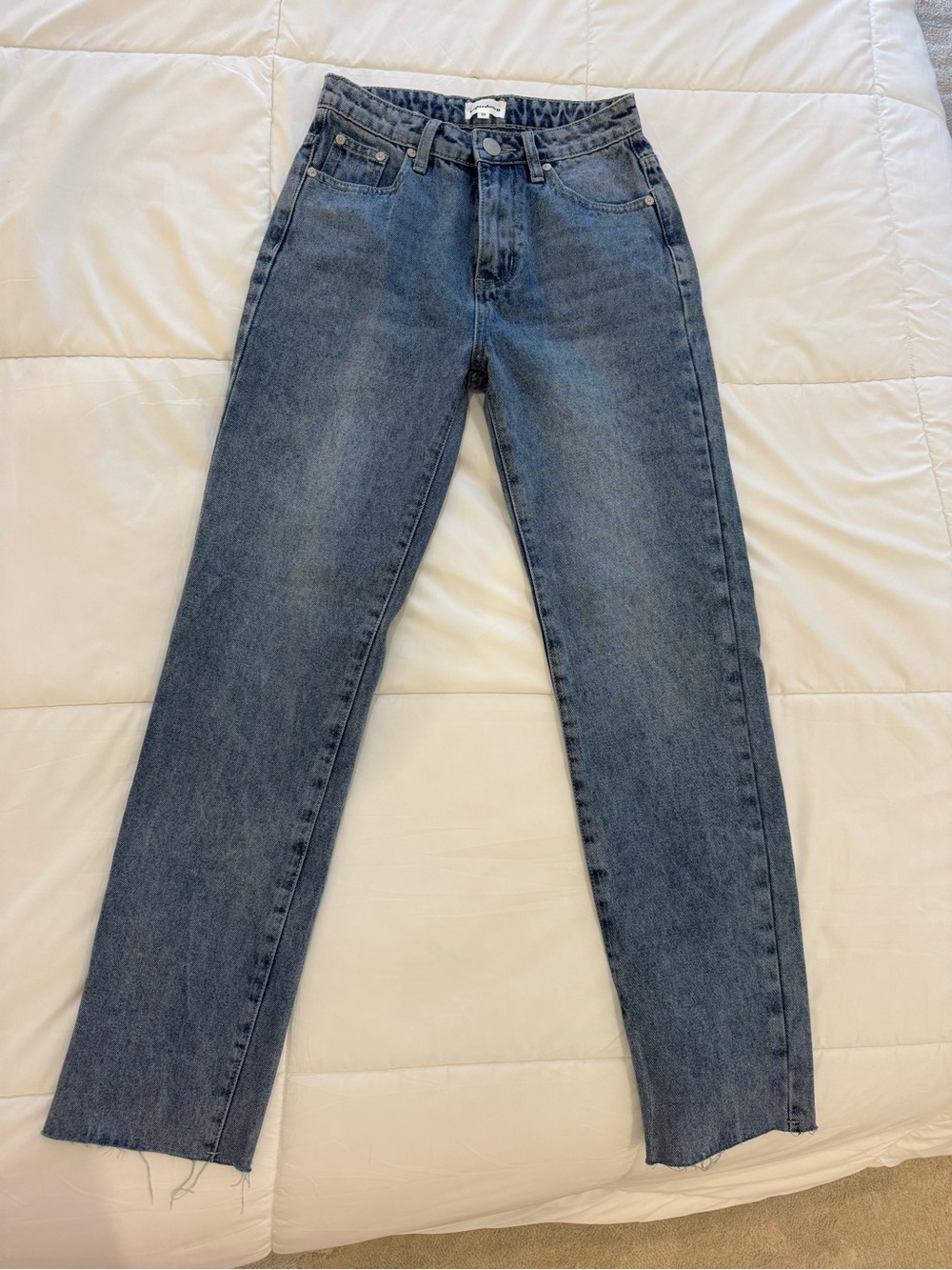 superdown Vintage-Inspired Straight Leg Jeans in Washed Blue